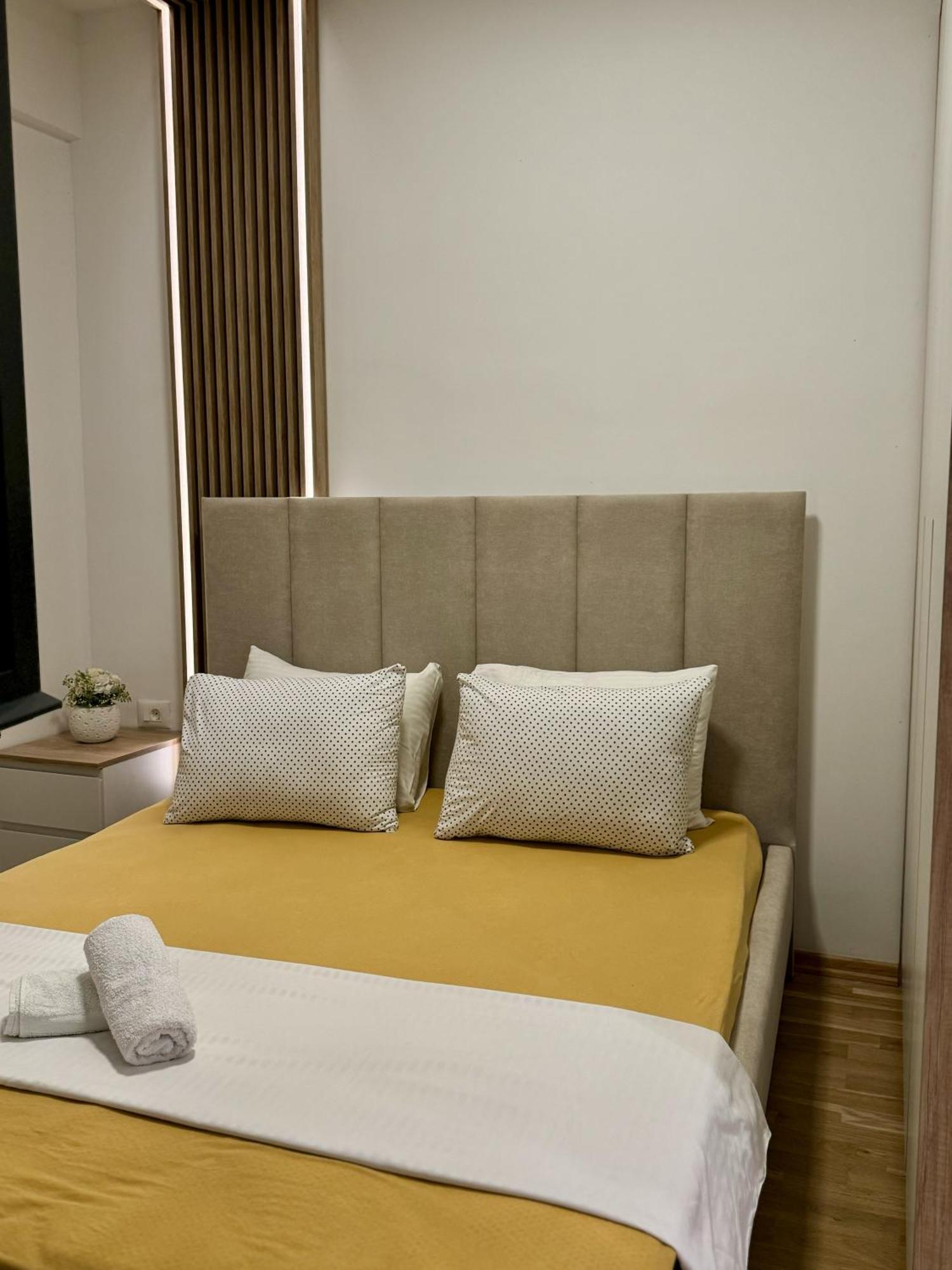 Maria Luxury Apartment Skopje Exteriör bild