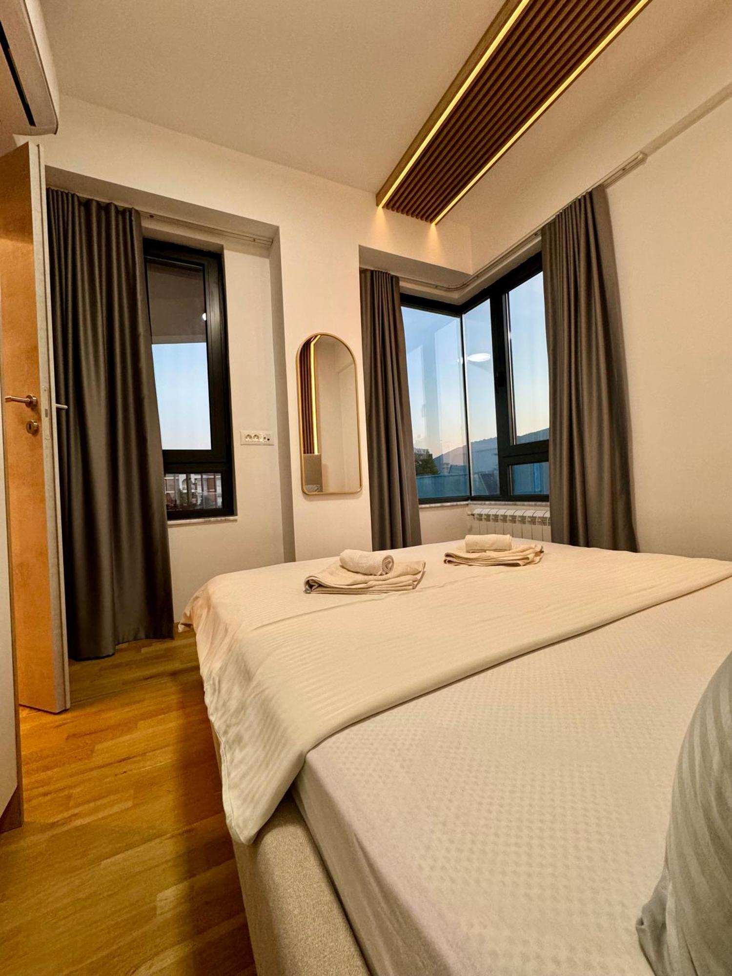 Maria Luxury Apartment Skopje Exteriör bild